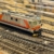 ARNOLD HN2655S FS, D.445 2. Serie, 2 Abblendlichter, MDVC-Lackierung, Epoche IV-V, mit DCC-Sounddecoder – Diesellokomotive - 2