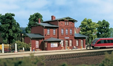 Auhagen H0 Bahnhof Krakow - 1