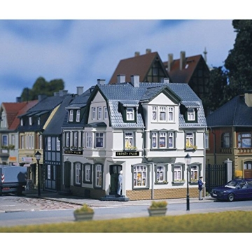 Auhagen H0 Eckhaus Irish Pub - 1