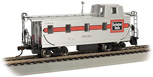 Bachmann Züge - Profilcaboose mit versetzter Kuppel - Burlington #13530 - Maßstab HO, silber - 1