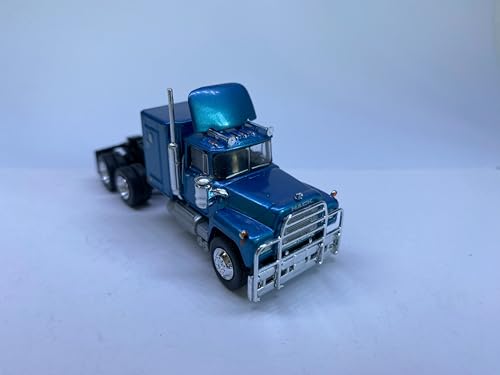 Brekina 85802 Mack RS 700, blau-metallic, US Truck Modell 1:87 (H0) - 3