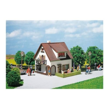 FALLER 130200 - Haus mit Dachgaupe, Weiß, Braun - 2