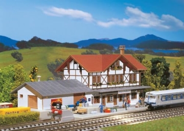 FALLER 212106 - Bahnhof „Hochdorf“, Einheitsgröße - 1