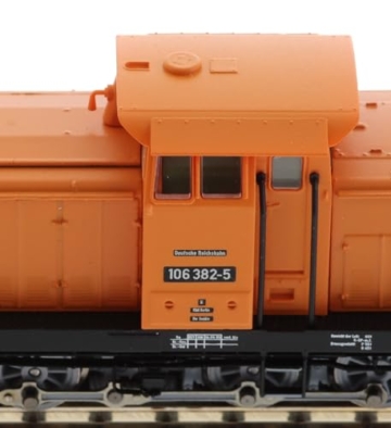 Fleischmann 7360015 N Diesellok 106 382-5 der DR - 3