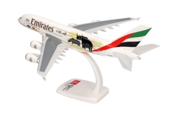 herpa 612180 – Airbus A380, Emirates „United for Wildlife“, Wings, Modell Flugzeug mit Standfuß, Flieger, Modellbau, Miniaturmodelle, Sammlerstück, Kunststoff, Snap Fit - Maßstab 1:250 - 4