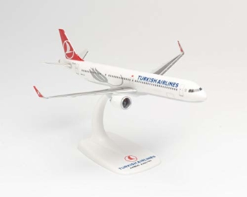 herpa 612210 – Airbus A321neo, Turkish Airlines, Wings, Modell Flugzeug mit Standfuß, Flieger, Modellbau, Miniaturmodelle, Sammlerstück, Kunststoff, Snap Fit - Maßstab 1:200 - 3
