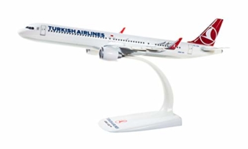 herpa 612210 – Airbus A321neo, Turkish Airlines, Wings, Modell Flugzeug mit Standfuß, Flieger, Modellbau, Miniaturmodelle, Sammlerstück, Kunststoff, Snap Fit - Maßstab 1:200 - 1