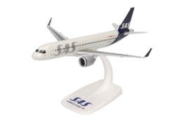 Herpa 612708 SAS Scandinavian Airlines Airbus A320 neo – SE-ROX „Roar Viking“, Mehrfarbig - 1