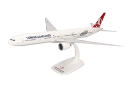 herpa 613057 – Boeing 777-300ER, TC-LJK "Izmir", Turkish Airlines, Modell Flugzeug mit Standfuß, Miniaturmodelle, Kleinmodell, Sammlerstück, Detailgetreu, Kunststoff, Mehrfarbig - Maßstab 1:200 - 1