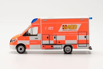 Herpa Modellauto Man TGE Fahrtec RTW „ASB Frankfurt“ Krankenwagen, originalgetreu im Maßstab 1:87, Auto Modell für Diorama, Modellbau Sammlerstück, Deko Automodelle aus Kunststoff - 4