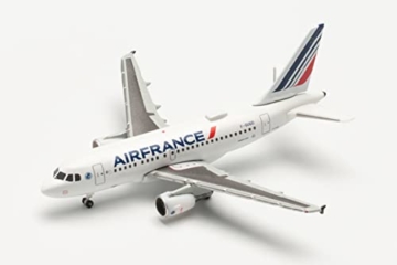 herpa Modellflugzeug Airbus A318 Air France 2021 Livery Maßstab 1:500 - Modellbau Flugzeug, Flugzeugmodell für Sammler, Miniatur Deko, Flieger ohne Standfuß aus Metall, Farbe: Mehrfarbig - 4