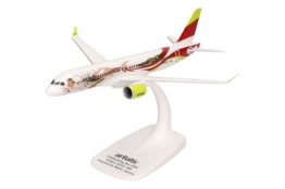 Herpa Snap-Fit Modellflugzeug airBaltic Airbus A220-300 50th A220 - YL-ABX Miniatur im Maßstab 1:200, Sammlerstück, Modell mit Standfuß, Kunststoff - 1