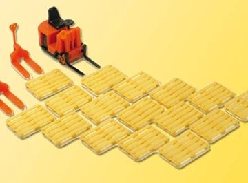 Kibri 38147 - H0 Deko Set Lager: Stapler und Paletten - 1