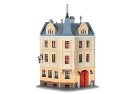 Kibri 38296 - H0 Haus am Wochenmarkt - 1