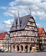 Kibri 38900 "H0 Rathaus Alsfeld Fahrzeug - 1