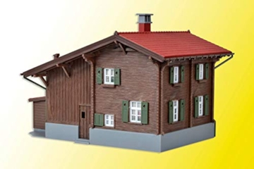 Kibri 39493 - H0 Bahnhof Davos-Monstein inklusiv Hausbeleuchtungs-Startset, Fahrzeug - 1