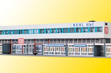 Kibri 39514 - H0 Bahnhof Kehl inklusive Etageninnenbeleuchtung, Funktionsbausatz - 2