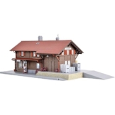 Kibri 39519 - H0 Bahnhof Surava inklusiv Hausbeleuchtungs-Startset, Fahrzeug - 1