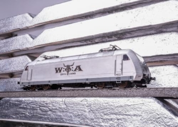 Märklin 39475 Elektrolokomotive BR 101 W:O:A Wacken Design Spur H0 – Sammler Lok für Hard Rock & Metal Fans - 5