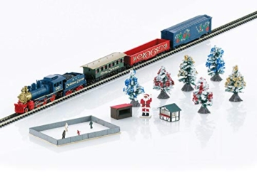 Märklin 81845 - Spur Z Weihnachtsstartpackung mit Dampflok, Wagen und Mini-Weihnachtsmarkt, ab 15 Jahre, Maßstab 1:220 - 2