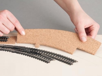 NOCH Kork-Gleisbettung, 3 mm hoch, geräuschdämmend für Spur H0, ideal für Märklin® K- und PIKO® A-Gleise - 4