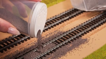 NOCH® Profi-Schotter „Gneis“, rotbrauner Gleisschottre, fein 250 g für Modellbau und kreative Projekte und Deko - 5