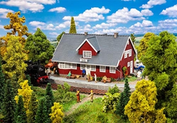 Schwedischer Bahnhof, 5.4 cm x 27.5 cm x 38.9 cm - 1