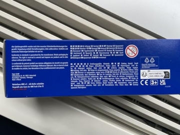 siku 2722 – MAN Abschleppwagen ADAC mit Spielzeugauto Box Boden