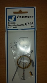 Viessmann 6726 - H0 Bausatz Bahnsteigleuchte, LED, weiß - 1