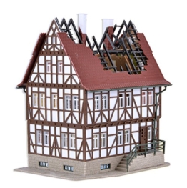 Vollmer 43728 H0 Brennendes Haus - 1