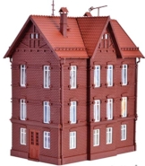Vollmer 43806 Eisenbahner-Wohnhaus mit First - 1